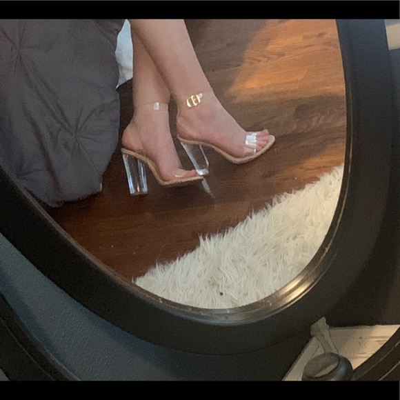 STEVE MADDEN CLEAR SEXY STRAPPY HEELS - Picture 5 of 12